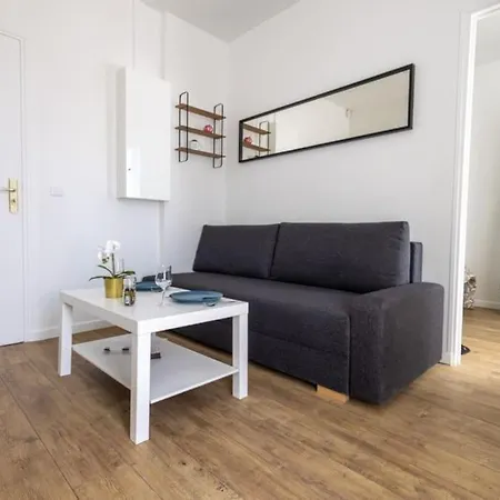 450 M Gare Rer C Apartment *